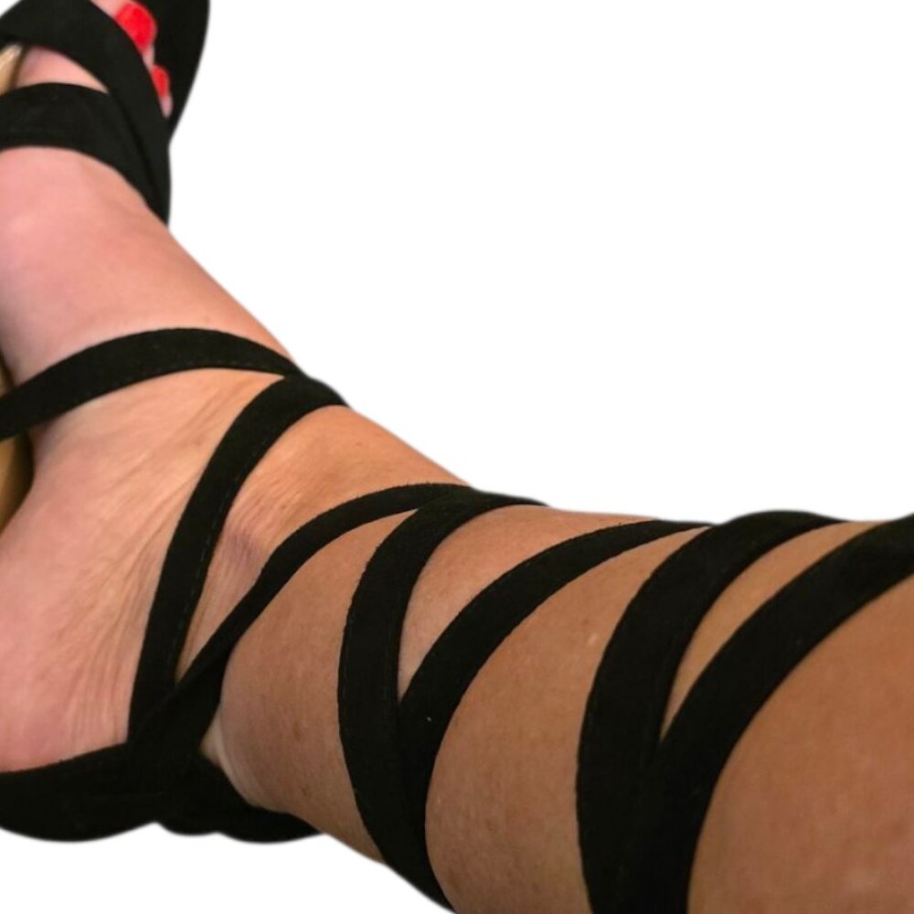 Black Faux Suede Wrap Around Strap Heel sz 8